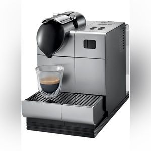 Nespresso Lattissima Touch Espresso Machine + Milk Frother by De'Longhi EN520SL